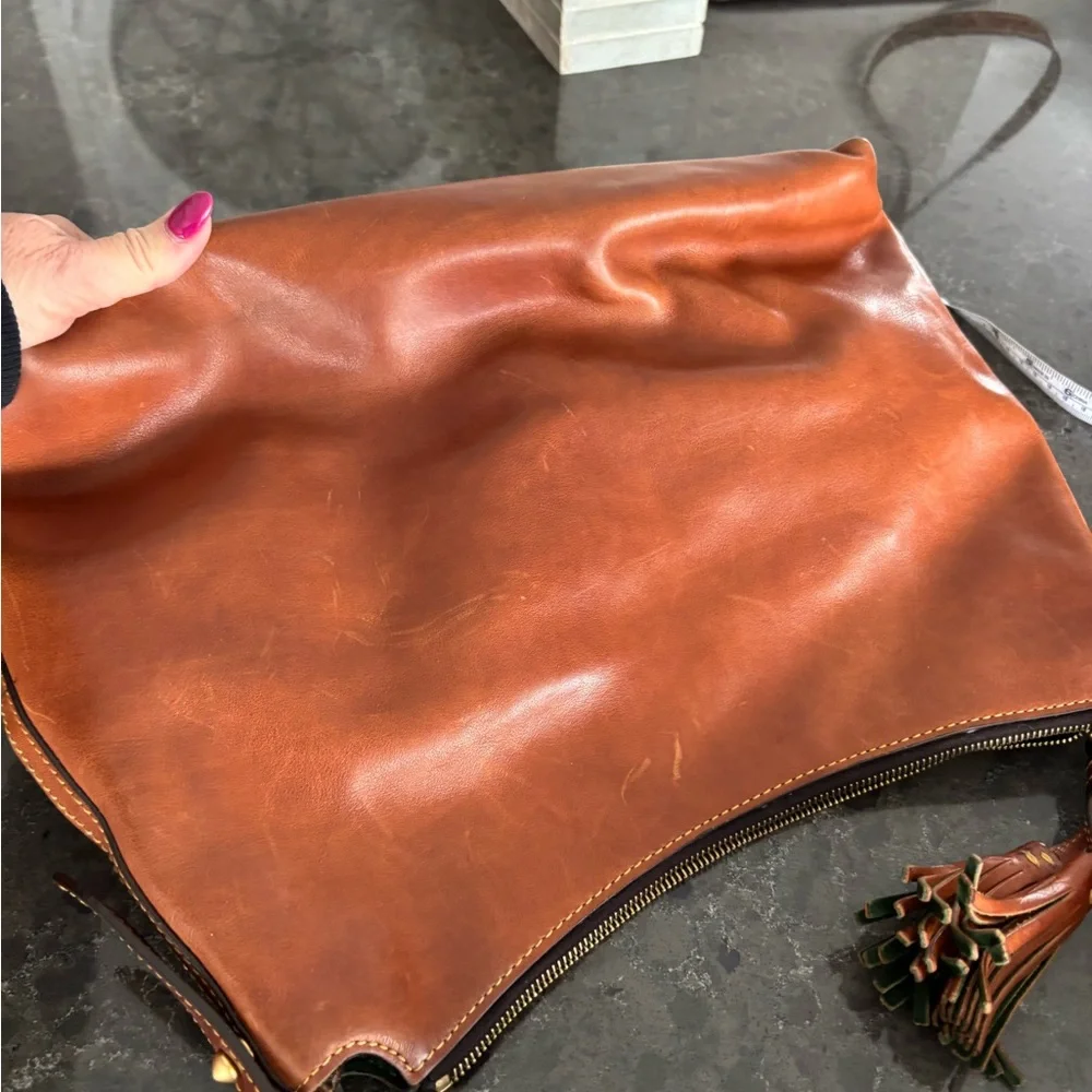 Dooney & Burke True Saddle Bag Saddle Tan - Picture 3 of 12